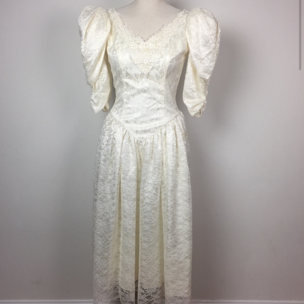 Vintage 80’s lace dress